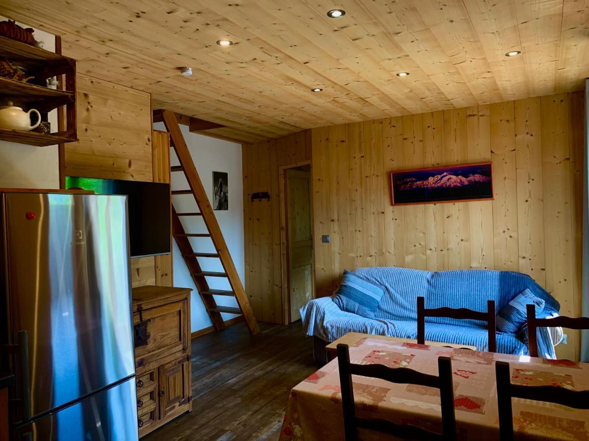 Appartement Avec Jacuzzi Dans Chalet Prive, Grande Terrasse, Parking Gratuit Ле-Уш Екстер'єр фото